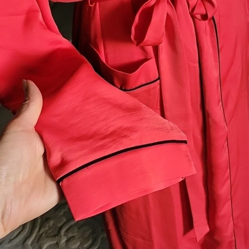 Fabletics Women's Robe Size M - Picture 4 of 8